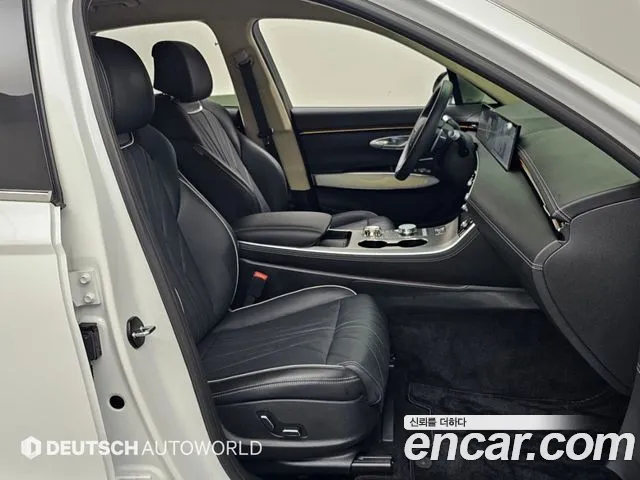Genesis GV70 — Фото автомобиля 10