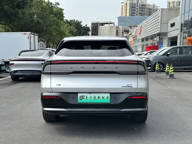 Xpeng G7 — Фото автомобиля 6