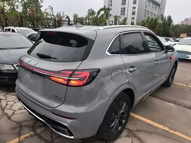 Hongqi HS5 — Фото автомобиля 6