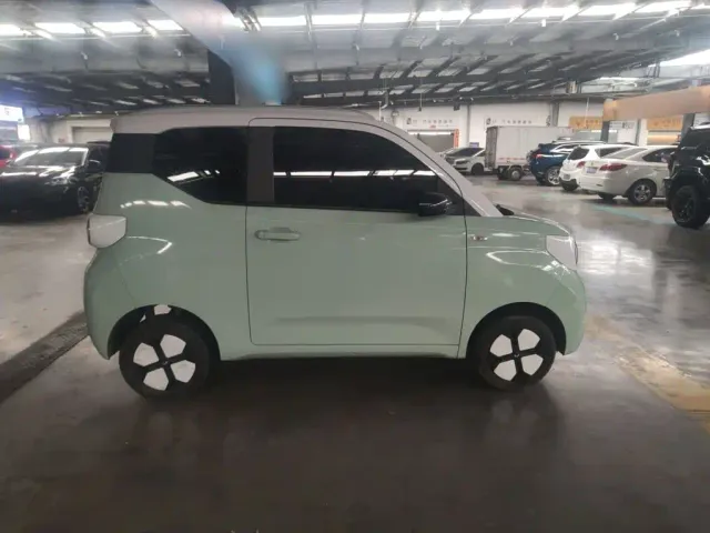 Wuling Hongguang Mini EV — Фото автомобиля 24