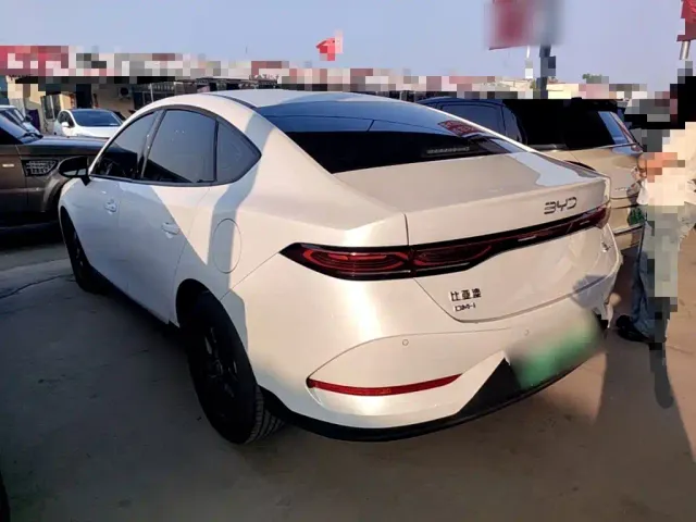 BYD Qin PLUS — Фото автомобиля 4