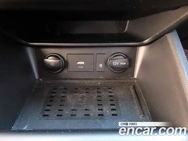 Hyundai Kona Kona (New) — Фото автомобиля 14