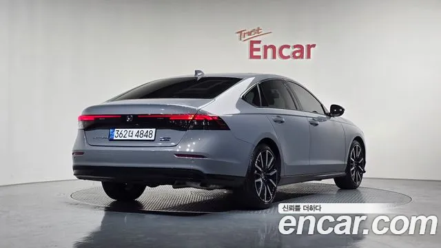 Honda Accord — Фото автомобиля 2