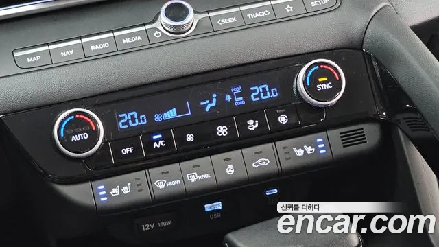 Hyundai Avante CN7 — Фото автомобиля 18