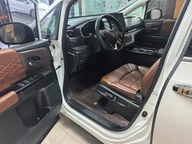 Honda Odyssey — Фото автомобиля 7