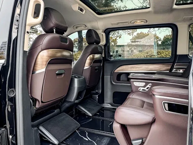 Mercedes-Benz V-Class — Фото автомобиля 8