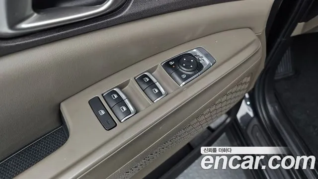 Kia Carnival Generation 4 — Фото автомобиля 26