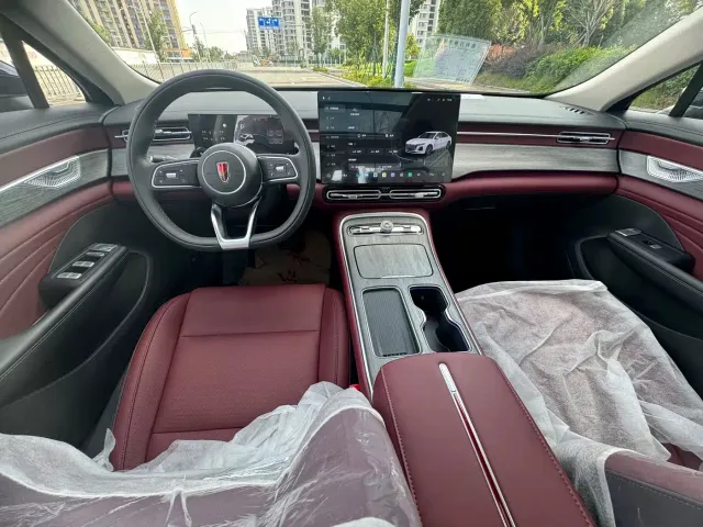 Hongqi H5 — Фото автомобиля 2