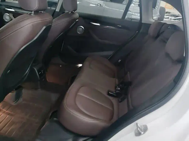 BMW X1 — Фото автомобиля 16