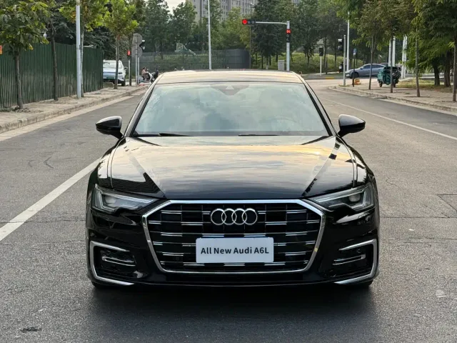 Audi A6L — Фото автомобиля 2