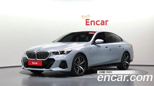 BMW 5-Series 5 серия (G60) 530i xDrive M Sport — Фото автомобиля 9
