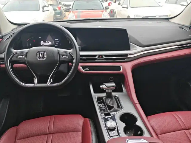 Changan CS75 Plus — Фото автомобиля 12
