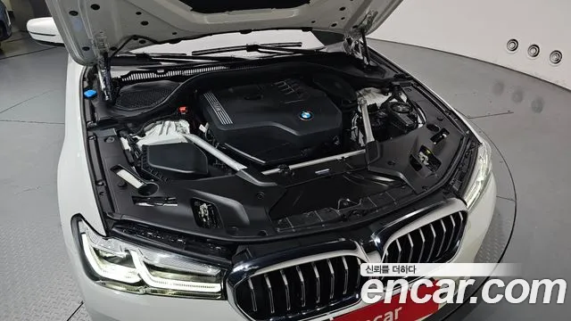 BMW 5-Series — Фото автомобиля 5