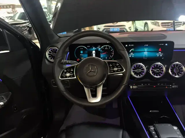Mercedes-Benz GLB-Class — Фото автомобиля 6