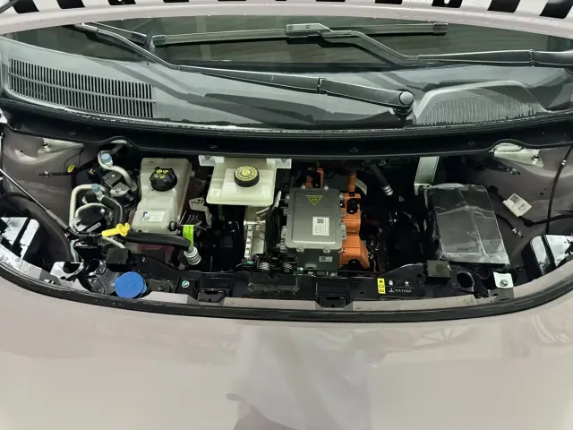 GAC AION UT super — Фото автомобиля 6