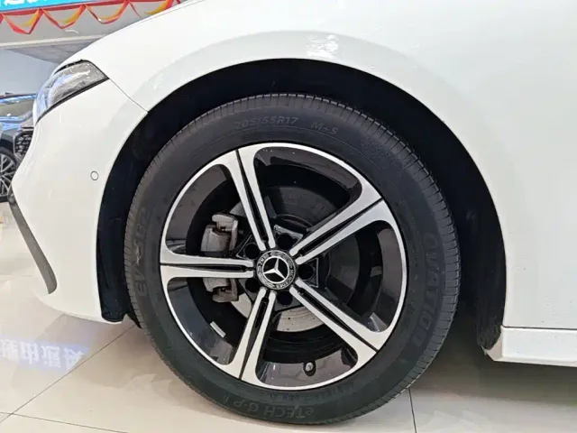 Mercedes-Benz A-Class — Фото автомобиля 22