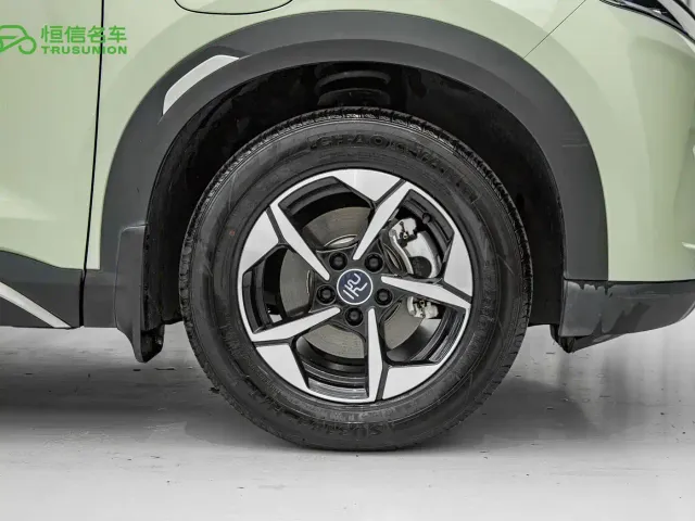 BYD Yuan UP — Фото автомобиля 2