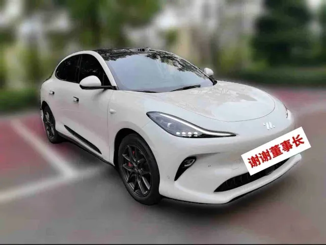 IM Motors LS6 — Фото автомобиля 2
