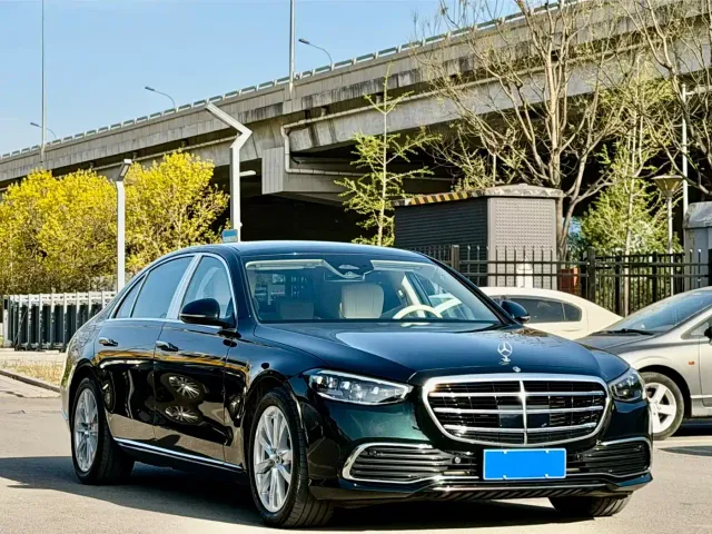 Mercedes-Benz S-Class — Фото автомобиля 3