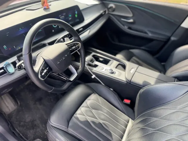 Chery Arrizo 8 — Фото автомобиля 5