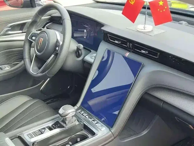 Hongqi H5 — Фото автомобиля 5