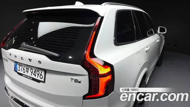 Volvo XC90 — Фото автомобиля 22