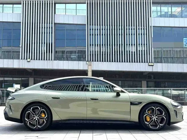 Xiaomi SU7 — Фото автомобиля 4