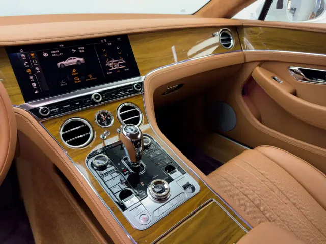 Bentley Continental 2022 4.0T GT V8 — Фото автомобиля 30