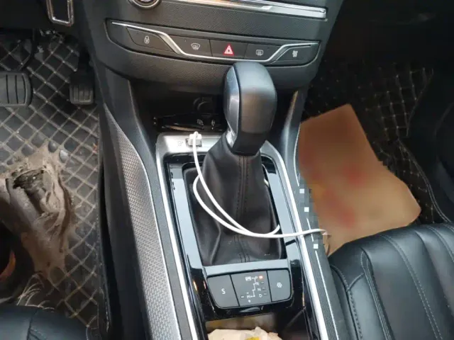 Peugeot 408 — Фото автомобиля 6