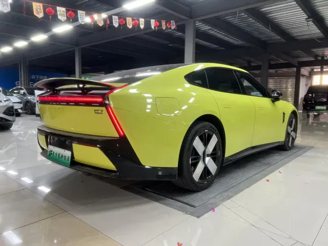 Xpeng P7 — Фото автомобиля 5