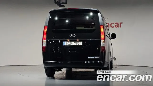 Hyundai Staria Staria Карго 3 места — Фото автомобиля 3