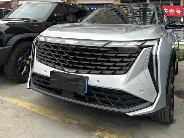 Geely Boyue L — Фото автомобиля 3