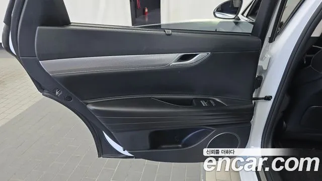 Genesis G80 RG3 — Фото автомобиля 14