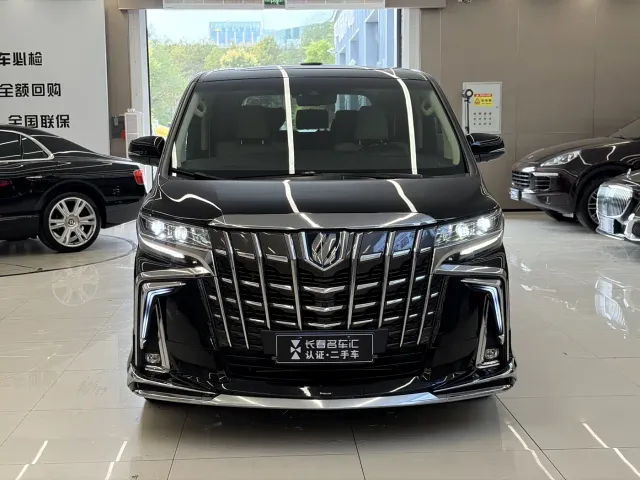Toyota Alphard — Фото автомобиля 2