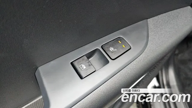 Kia Niro New — Фото автомобиля 29