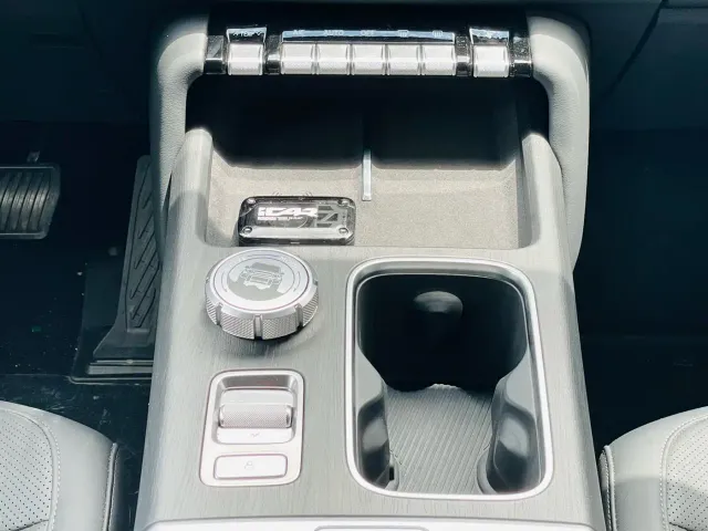 iCAR V27 — Фото автомобиля 18