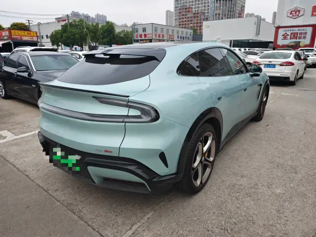 Xiaomi YU7 — Фото автомобиля 4