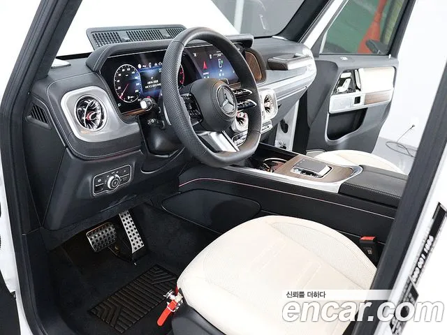 Mercedes-Benz G-Class — Фото автомобиля 17