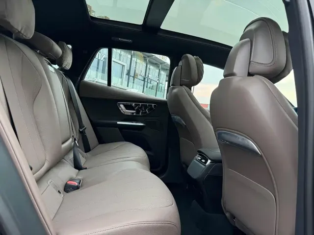 Mercedes-Benz EQE SUV — Фото автомобиля 9