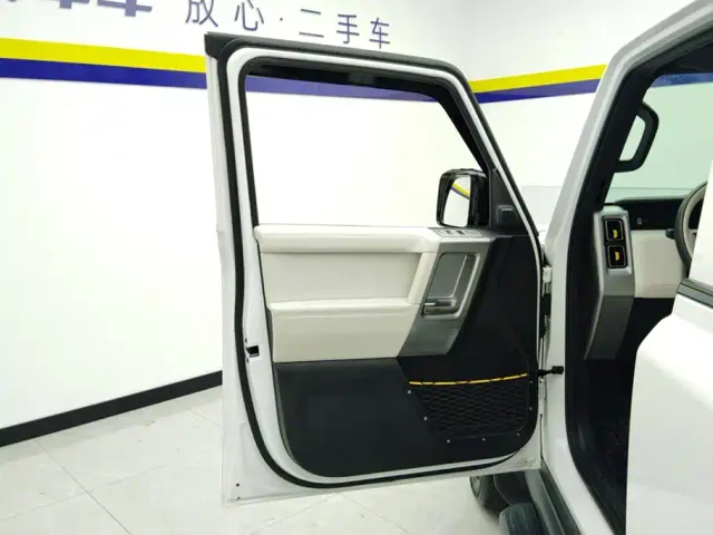 iCAR V23 — Фото автомобиля 7