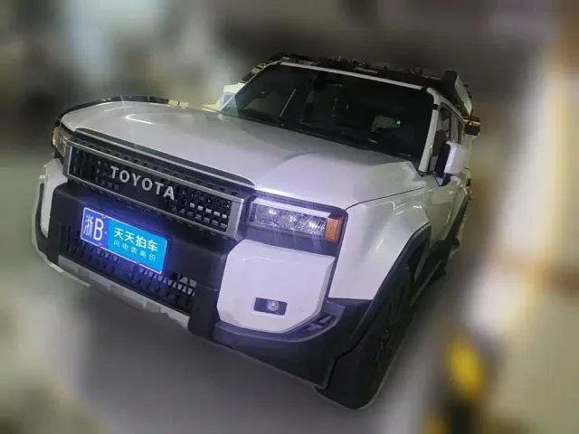 Фотография автомобиля — Toyota Prado