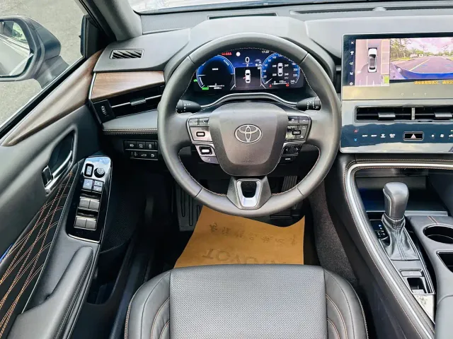 Toyota Avalon — Фото автомобиля 21