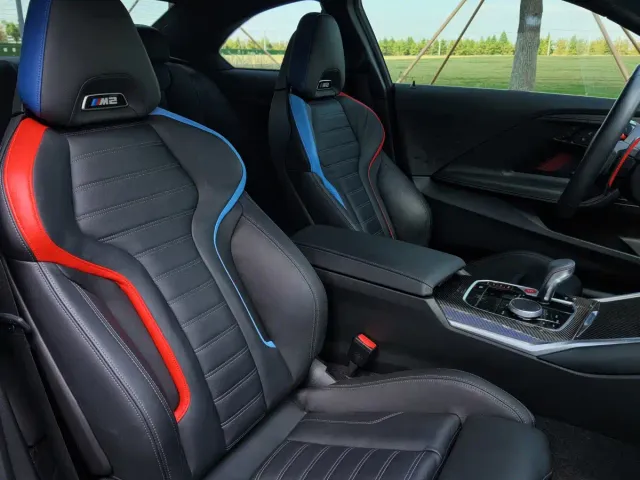 BMW M2 — Фото автомобиля 13
