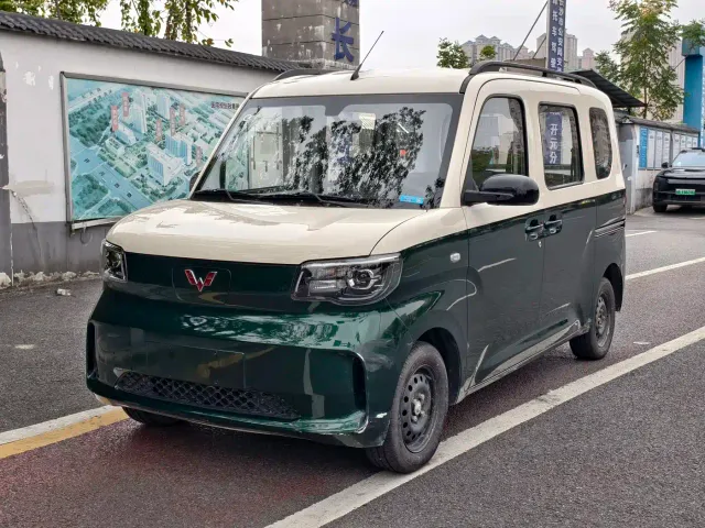 Фотография автомобиля — Wuling Zhiguang NEV