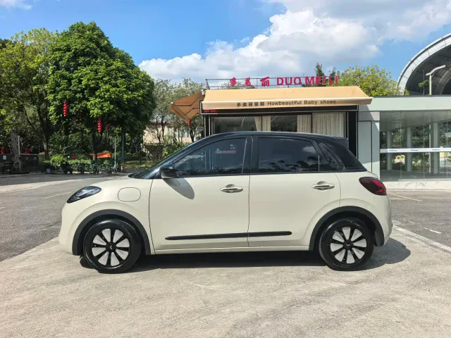 Wuling Bingo — Фото автомобиля 2