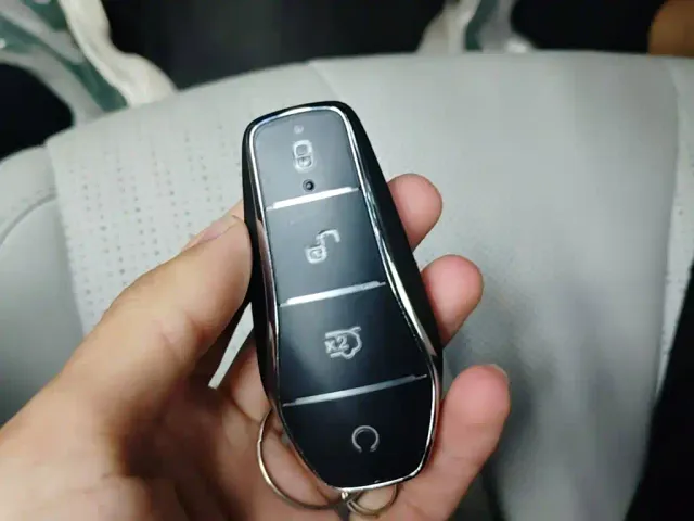 BYD Seal 05 DM-i — Фото автомобиля 8