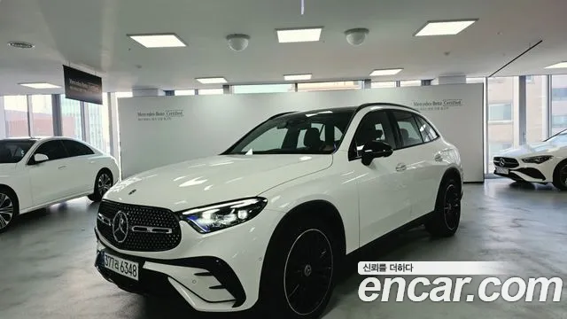Фотография автомобиля — Mercedes-Benz GLC-Class