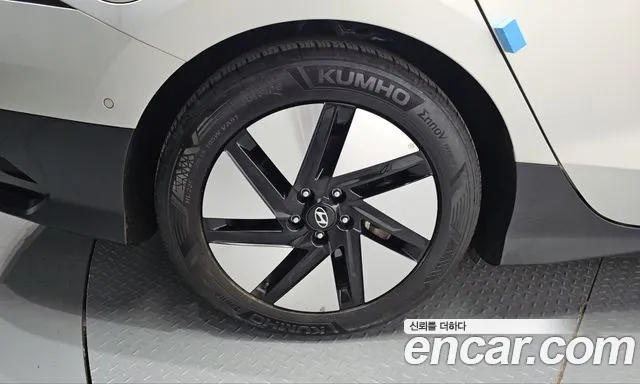 Hyundai Ioniq 6 — Фото автомобиля 5