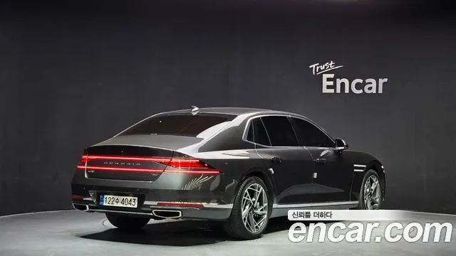 Genesis G90 Бензин 3.5 Turbo 2WD — Фото автомобиля 2