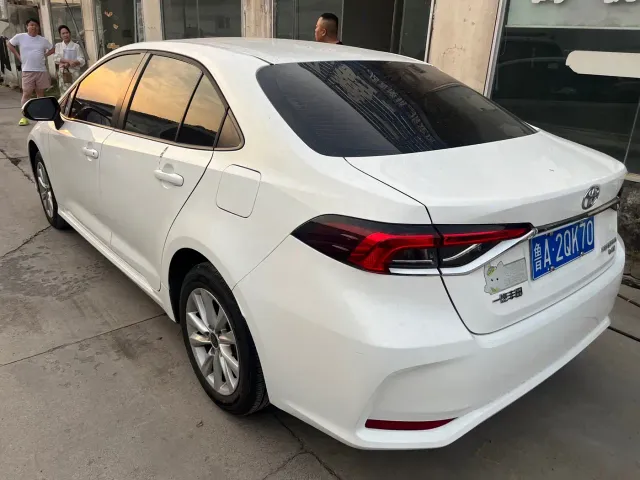 Toyota Corolla — Фото автомобиля 5